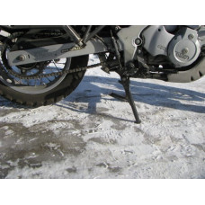 Central footrest of BMW 650 GS